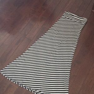 GORGEOUS high-waisted long skirt.  Like new